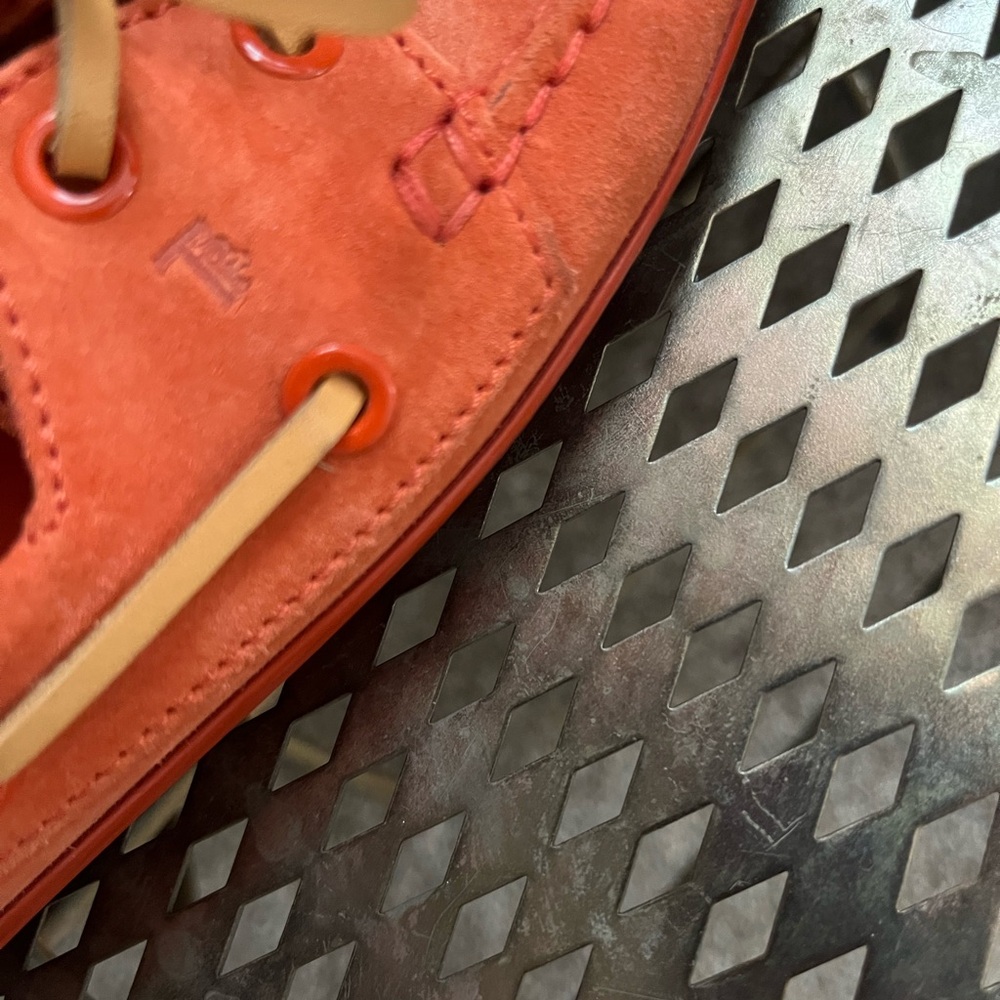 Tod's Orange Suede Lace Up Boat driving shoes Loafers Size 38.5 / 8 M - Picture 5 of 5